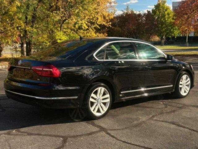 Серый Фольксваген Пассат, объемом двигателя 1.8 л и пробегом 110 тыс. км за 9000 $, фото 6 на Automoto.ua