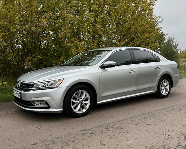 Серый Фольксваген Пассат, объемом двигателя 1.8 л и пробегом 137 тыс. км за 12599 $, фото 3 на Automoto.ua