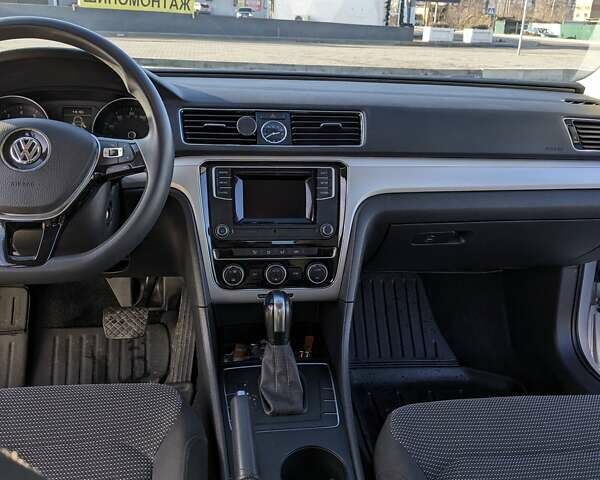 Серый Фольксваген Пассат, объемом двигателя 0 л и пробегом 123 тыс. км за 14500 $, фото 15 на Automoto.ua