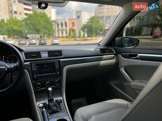 Сірий Фольксваген Пассат, об'ємом двигуна 1.8 л та пробігом 201 тис. км за 12500 $, фото 24 на Automoto.ua