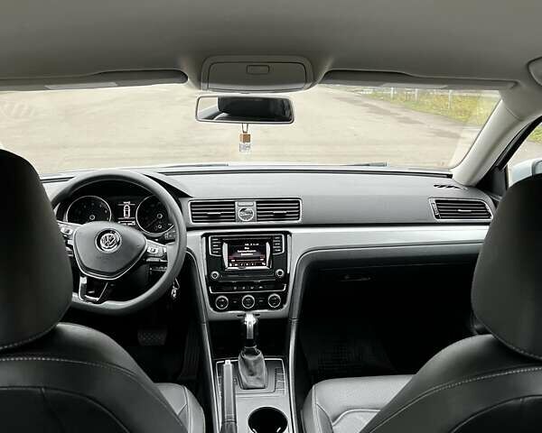 Серый Фольксваген Пассат, объемом двигателя 1.8 л и пробегом 190 тыс. км за 16000 $, фото 24 на Automoto.ua