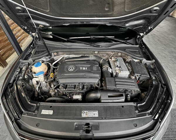 Сірий Фольксваген Пассат, об'ємом двигуна 1.8 л та пробігом 183 тис. км за 12500 $, фото 6 на Automoto.ua