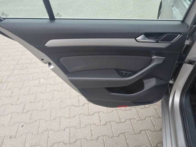 Серый Фольксваген Пассат, объемом двигателя 1.8 л и пробегом 159 тыс. км за 6900 $, фото 9 на Automoto.ua