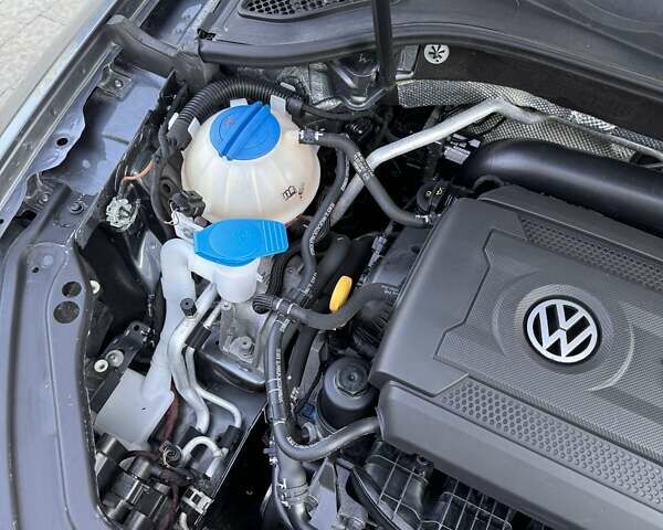 Серый Фольксваген Пассат, объемом двигателя 1.8 л и пробегом 67 тыс. км за 13699 $, фото 4 на Automoto.ua