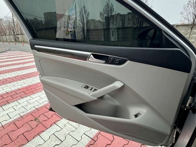 Серый Фольксваген Пассат, объемом двигателя 1.8 л и пробегом 150 тыс. км за 14550 $, фото 8 на Automoto.ua