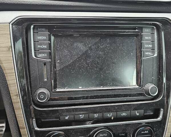 Серый Фольксваген Пассат, объемом двигателя 1.8 л и пробегом 170 тыс. км за 4700 $, фото 15 на Automoto.ua