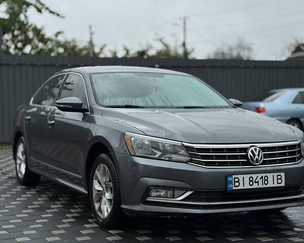 Серый Фольксваген Пассат, объемом двигателя 1.8 л и пробегом 138 тыс. км за 12500 $, фото 17 на Automoto.ua