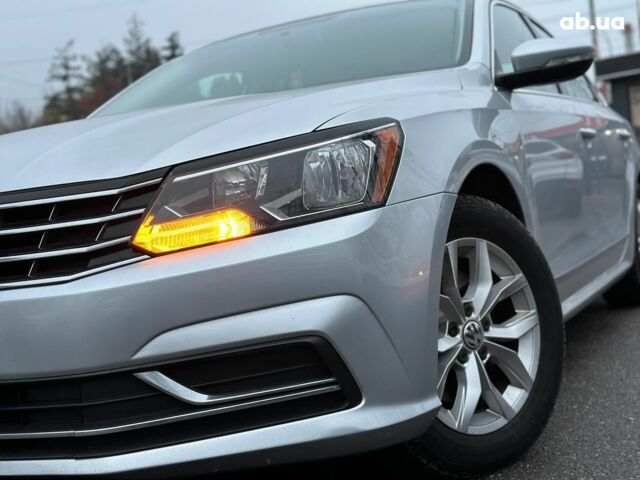 Серый Фольксваген Пассат, объемом двигателя 1.8 л и пробегом 109 тыс. км за 13490 $, фото 3 на Automoto.ua