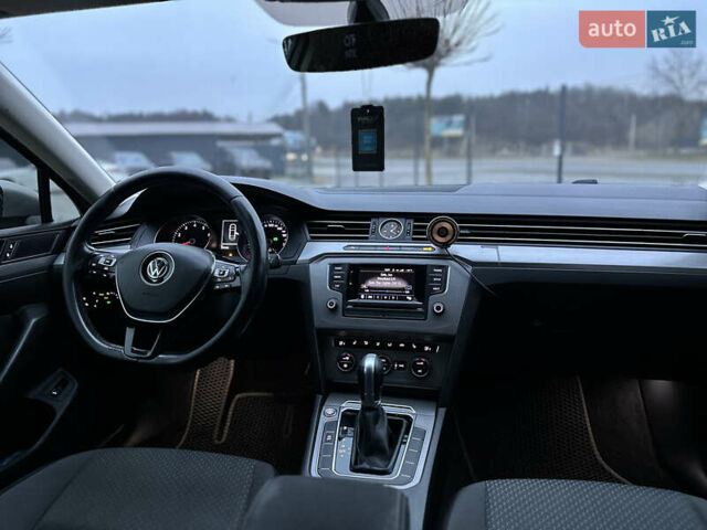 Серый Фольксваген Пассат, объемом двигателя 1.4 л и пробегом 274 тыс. км за 12900 $, фото 19 на Automoto.ua