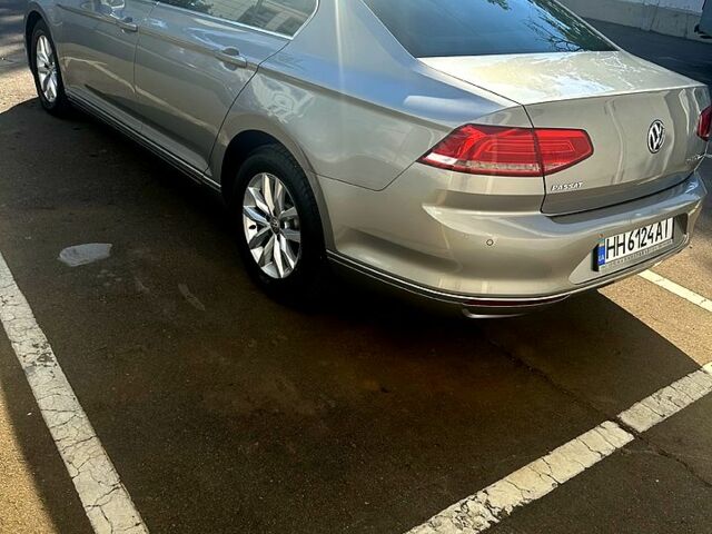 Серый Фольксваген Пассат, объемом двигателя 2 л и пробегом 225 тыс. км за 16900 $, фото 2 на Automoto.ua