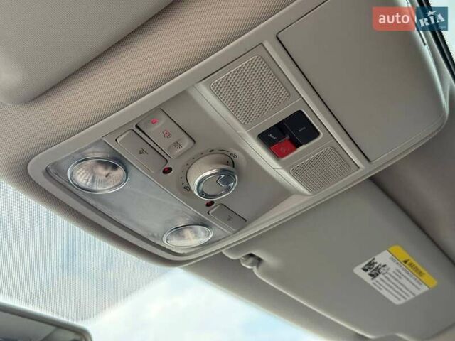 Серый Фольксваген Пассат, объемом двигателя 1.78 л и пробегом 177 тыс. км за 12400 $, фото 29 на Automoto.ua