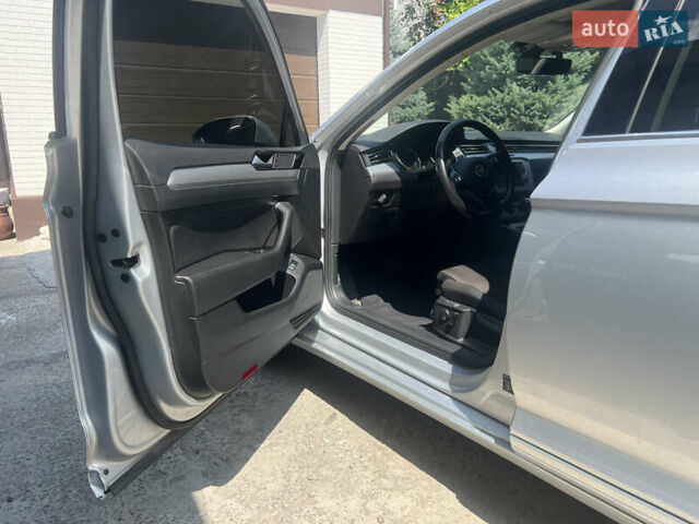 Серый Фольксваген Пассат, объемом двигателя 1.97 л и пробегом 106 тыс. км за 20500 $, фото 8 на Automoto.ua