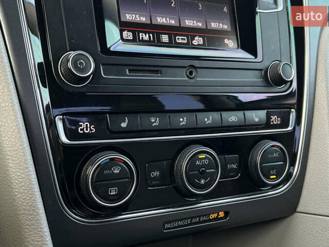 Серый Фольксваген Пассат, объемом двигателя 1.8 л и пробегом 298 тыс. км за 11500 $, фото 13 на Automoto.ua