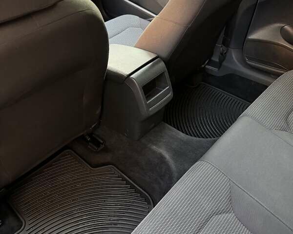 Серый Фольксваген Пассат, объемом двигателя 1.8 л и пробегом 67 тыс. км за 13699 $, фото 14 на Automoto.ua