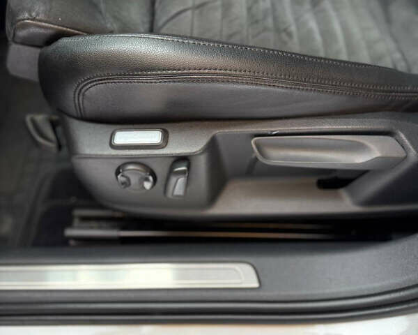 Сірий Фольксваген Пассат, об'ємом двигуна 1.97 л та пробігом 239 тис. км за 20500 $, фото 21 на Automoto.ua