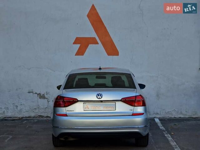 Серый Фольксваген Пассат, объемом двигателя 1.8 л и пробегом 169 тыс. км за 11490 $, фото 30 на Automoto.ua