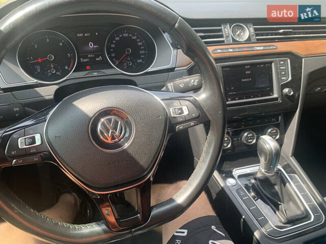 Серый Фольксваген Пассат, объемом двигателя 1.97 л и пробегом 216 тыс. км за 18000 $, фото 6 на Automoto.ua