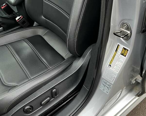 Серый Фольксваген Пассат, объемом двигателя 1.8 л и пробегом 190 тыс. км за 16000 $, фото 20 на Automoto.ua