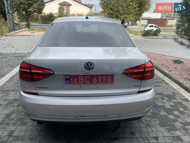 Серый Фольксваген Пассат, объемом двигателя 1.8 л и пробегом 290 тыс. км за 8999 $, фото 4 на Automoto.ua