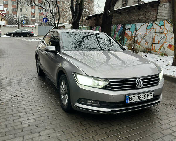 Серый Фольксваген Пассат, объемом двигателя 1.4 л и пробегом 276 тыс. км за 14000 $, фото 1 на Automoto.ua