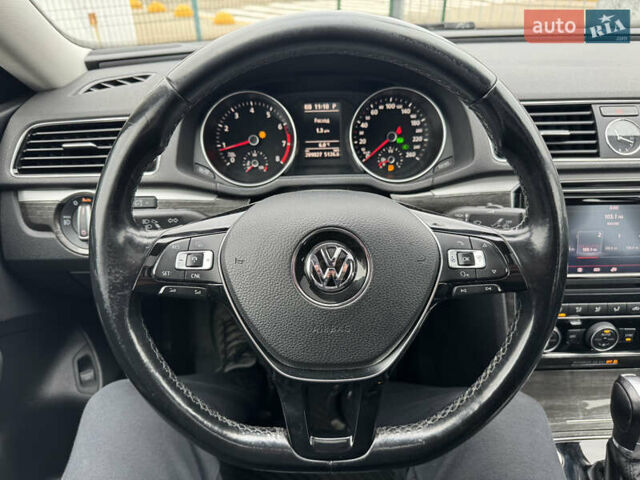 Серый Фольксваген Пассат, объемом двигателя 1.8 л и пробегом 209 тыс. км за 12490 $, фото 20 на Automoto.ua