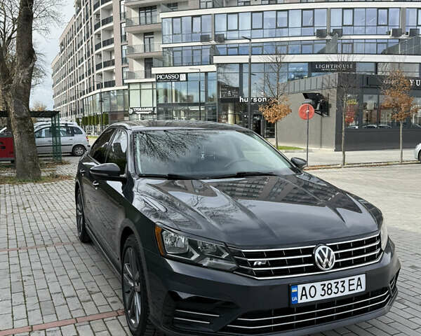 Фольксваген Пассат 2016 в Ужгороде на Automoto.ua Серый Фольксваген Пассат, объемом двигателя 1.8 л и пробегом 226 тыс. км за 13900 $, фото 2 на Automoto.ua
