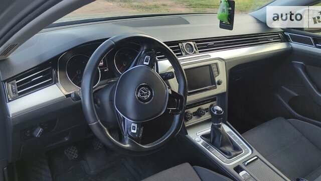 Серый Фольксваген Пассат, объемом двигателя 1.97 л и пробегом 223 тыс. км за 14700 $, фото 41 на Automoto.ua