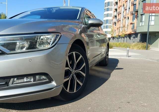 Серый Фольксваген Пассат, объемом двигателя 1.6 л и пробегом 297 тыс. км за 15000 $, фото 25 на Automoto.ua
