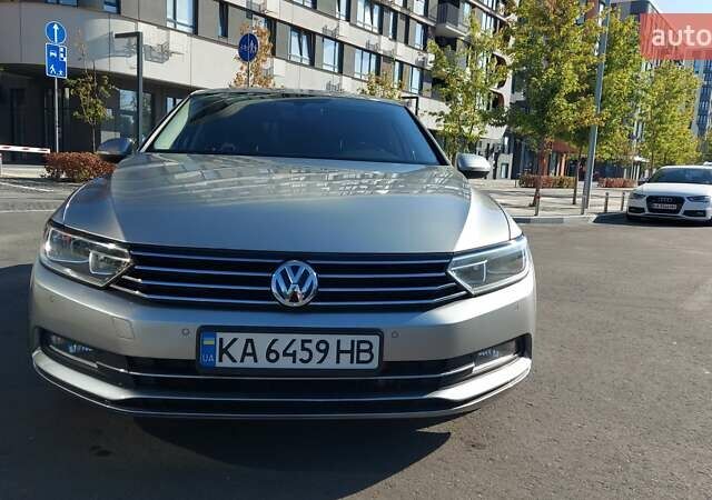 Серый Фольксваген Пассат, объемом двигателя 1.6 л и пробегом 297 тыс. км за 15000 $, фото 22 на Automoto.ua