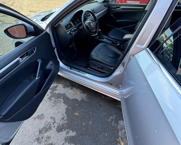 Фольксваген Пассат 2016 в Киеве на Automoto.ua Серый Фольксваген Пассат, объемом двигателя 1.8 л и пробегом 153 тыс. км за 15200 $, фото 28 на Automoto.ua