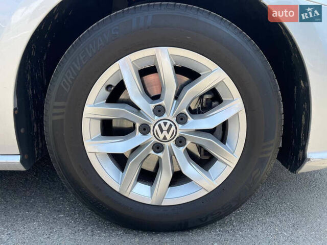 Серый Фольксваген Пассат, объемом двигателя 1.8 л и пробегом 111 тыс. км за 12999 $, фото 9 на Automoto.ua