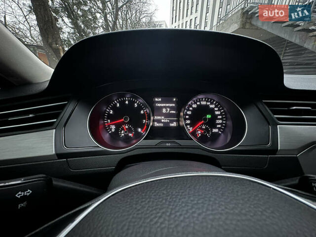 Серый Фольксваген Пассат, объемом двигателя 1.4 л и пробегом 276 тыс. км за 14000 $, фото 25 на Automoto.ua