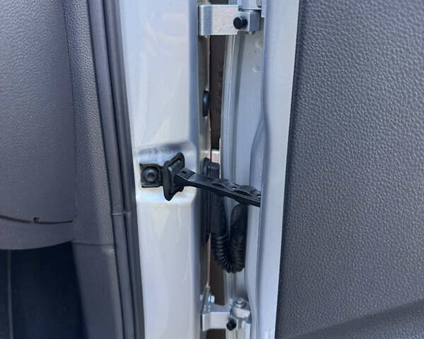 Фольксваген Пассат 2016 в Киеве на Automoto.ua Серый Фольксваген Пассат, объемом двигателя 1.8 л и пробегом 153 тыс. км за 15200 $, фото 22 на Automoto.ua