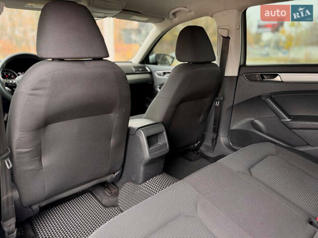 Сірий Фольксваген Пассат, об'ємом двигуна 1.8 л та пробігом 172 тис. км за 10399 $, фото 13 на Automoto.ua