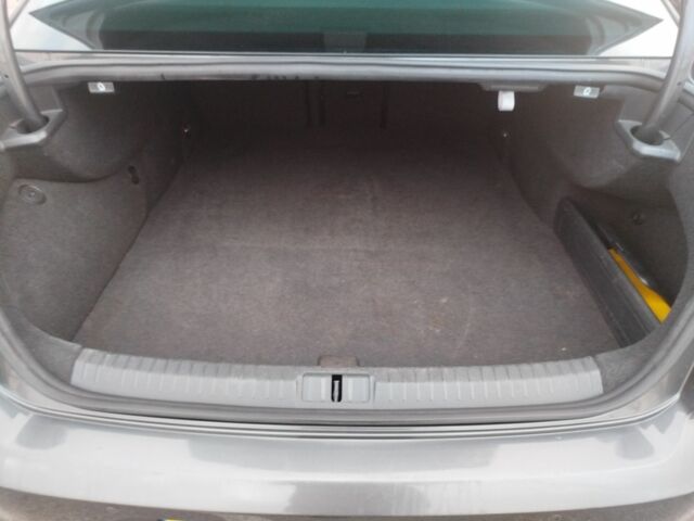 Серый Фольксваген Пассат, объемом двигателя 1.4 л и пробегом 253 тыс. км за 16500 $, фото 6 на Automoto.ua