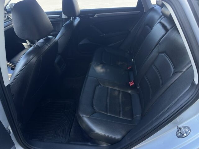 Серый Фольксваген Пассат, объемом двигателя 1.8 л и пробегом 146 тыс. км за 13800 $, фото 6 на Automoto.ua