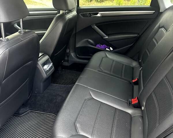 Сірий Фольксваген Пассат, об'ємом двигуна 1.8 л та пробігом 171 тис. км за 13700 $, фото 11 на Automoto.ua