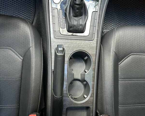 Серый Фольксваген Пассат, объемом двигателя 1.8 л и пробегом 165 тыс. км за 14200 $, фото 16 на Automoto.ua