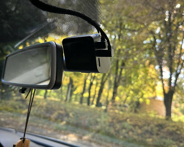 Серый Фольксваген Пассат, объемом двигателя 1.8 л и пробегом 165 тыс. км за 14200 $, фото 21 на Automoto.ua