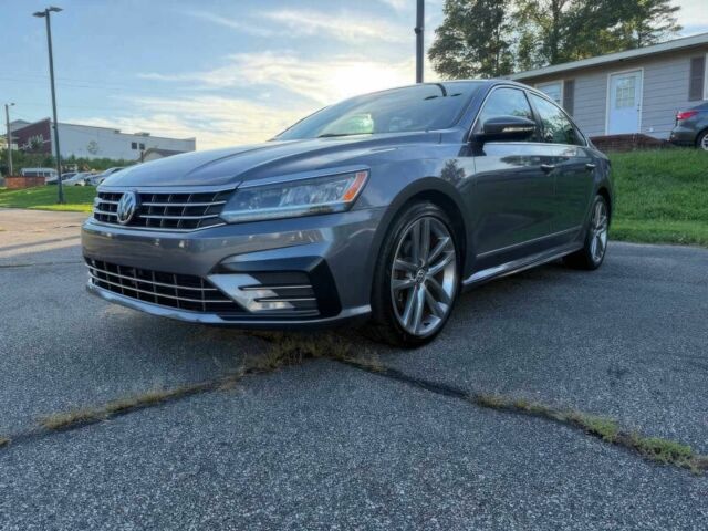 Серый Фольксваген Пассат, объемом двигателя 1.8 л и пробегом 72 тыс. км за 7200 $, фото 2 на Automoto.ua