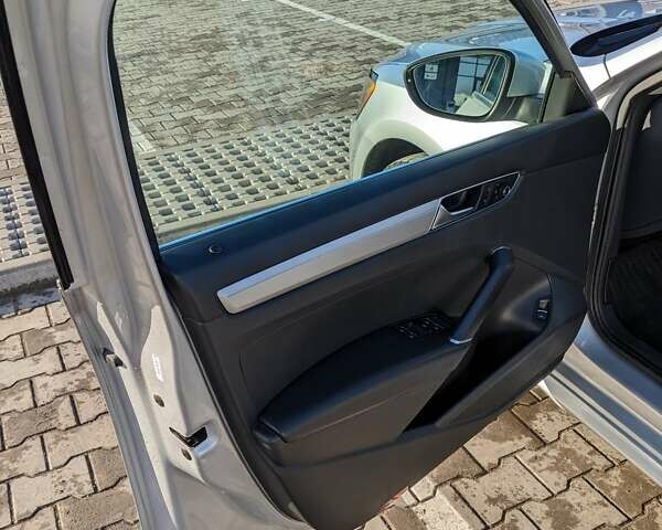 Серый Фольксваген Пассат, объемом двигателя 0 л и пробегом 123 тыс. км за 14500 $, фото 6 на Automoto.ua