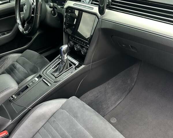 Сірий Фольксваген Пассат, об'ємом двигуна 1.4 л та пробігом 215 тис. км за 17300 $, фото 45 на Automoto.ua