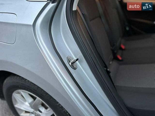 Серый Фольксваген Пассат, объемом двигателя 1.8 л и пробегом 109 тыс. км за 13490 $, фото 17 на Automoto.ua