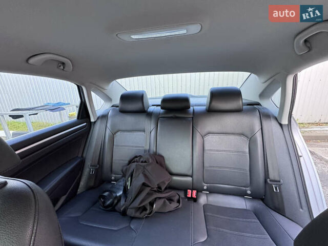 Фольксваген Пассат 2016 в Киеве на Automoto.ua Серый Фольксваген Пассат, объемом двигателя 1.8 л и пробегом 153 тыс. км за 15200 $, фото 55 на Automoto.ua