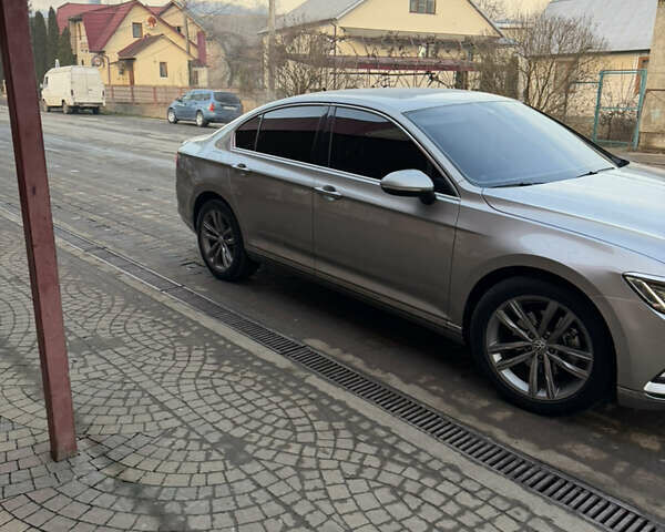 Серый Фольксваген Пассат, объемом двигателя 1.97 л и пробегом 298 тыс. км за 16350 $, фото 5 на Automoto.ua