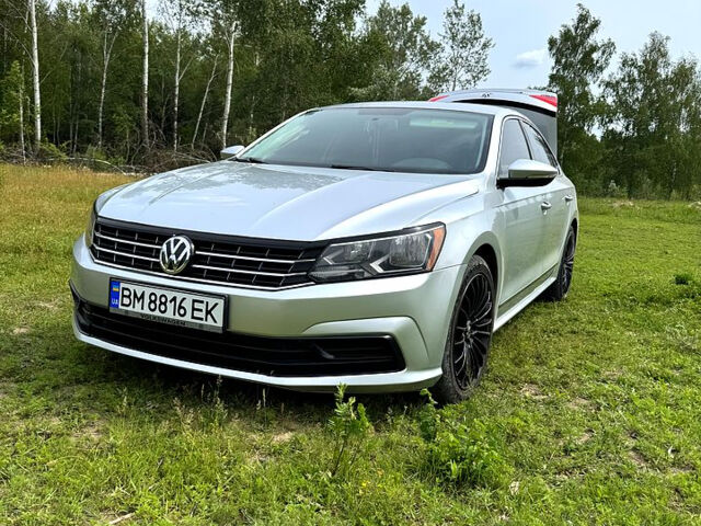 Серый Фольксваген Пассат, объемом двигателя 1.8 л и пробегом 109 тыс. км за 12500 $, фото 1 на Automoto.ua