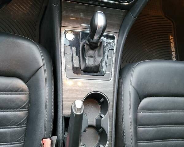 Серый Фольксваген Пассат, объемом двигателя 1.8 л и пробегом 220 тыс. км за 13500 $, фото 8 на Automoto.ua