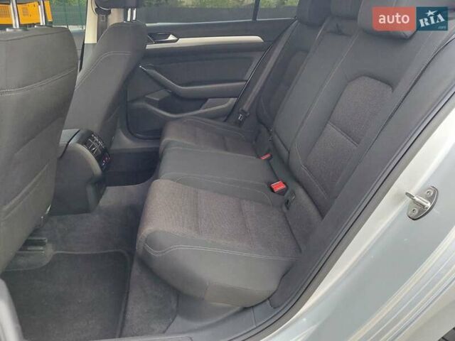 Серый Фольксваген Пассат, объемом двигателя 0 л и пробегом 196 тыс. км за 13777 $, фото 70 на Automoto.ua