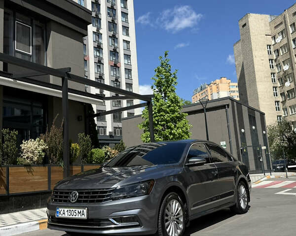 Серый Фольксваген Пассат, объемом двигателя 1.8 л и пробегом 184 тыс. км за 13500 $, фото 12 на Automoto.ua