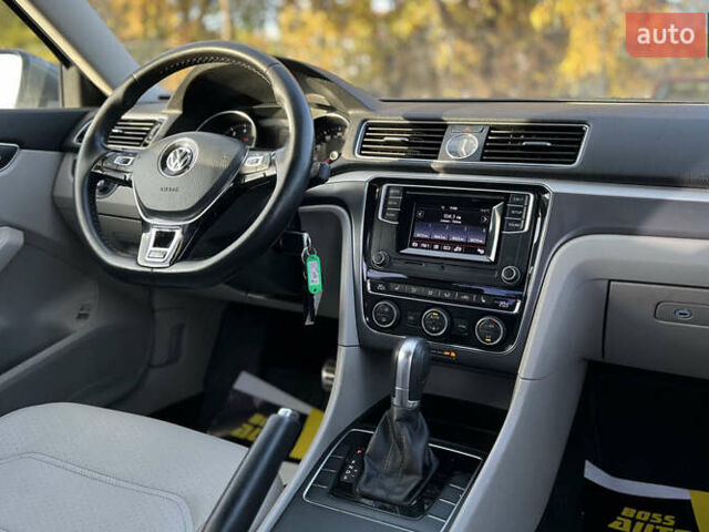 Серый Фольксваген Пассат, объемом двигателя 1.8 л и пробегом 298 тыс. км за 11500 $, фото 7 на Automoto.ua